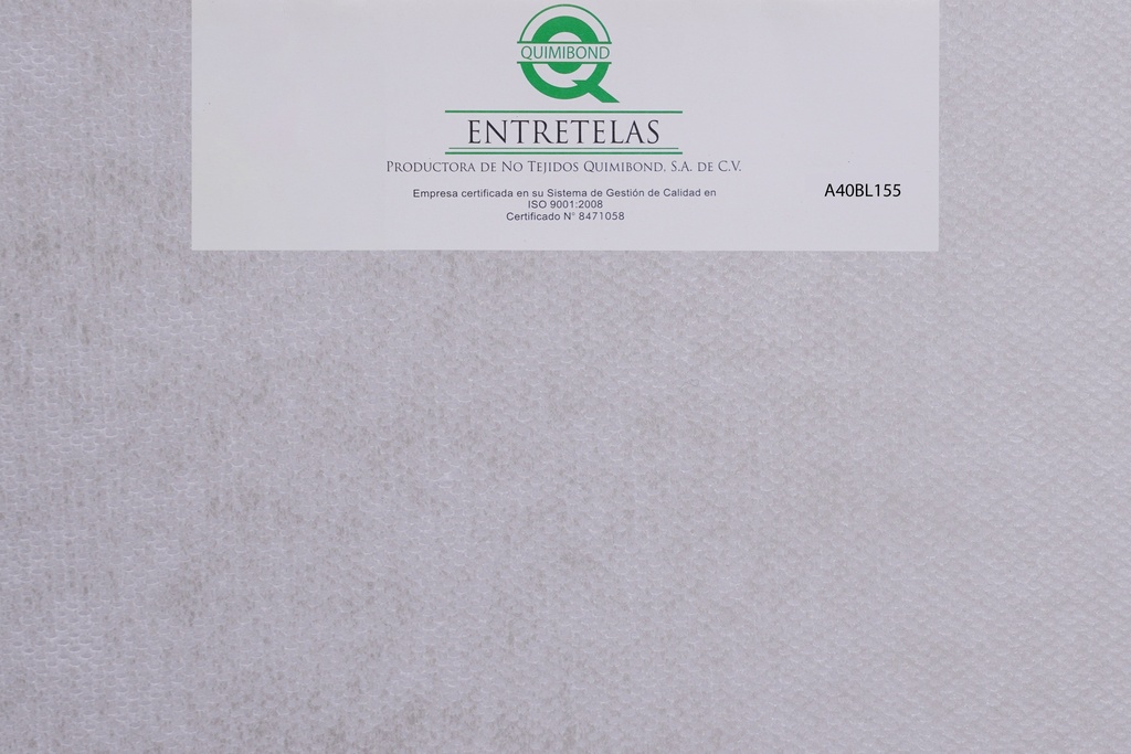 A40BL152: Entretela no tejida "No Fusionable" 40  gr  PES 100% Blanco semi - rigido